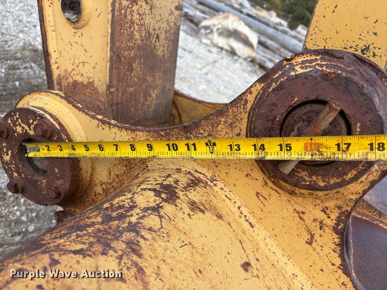 image for item EU8597 1991 Caterpillar E120B excavator