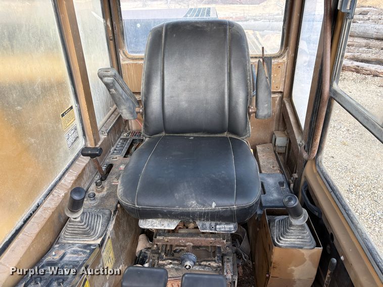 image for item EU8597 1991 Caterpillar E120B excavator