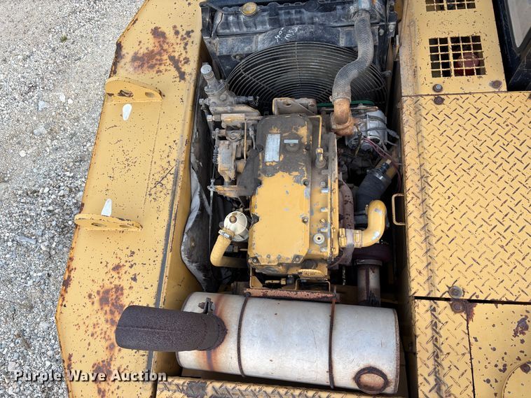 image for item EU8597 1991 Caterpillar E120B excavator