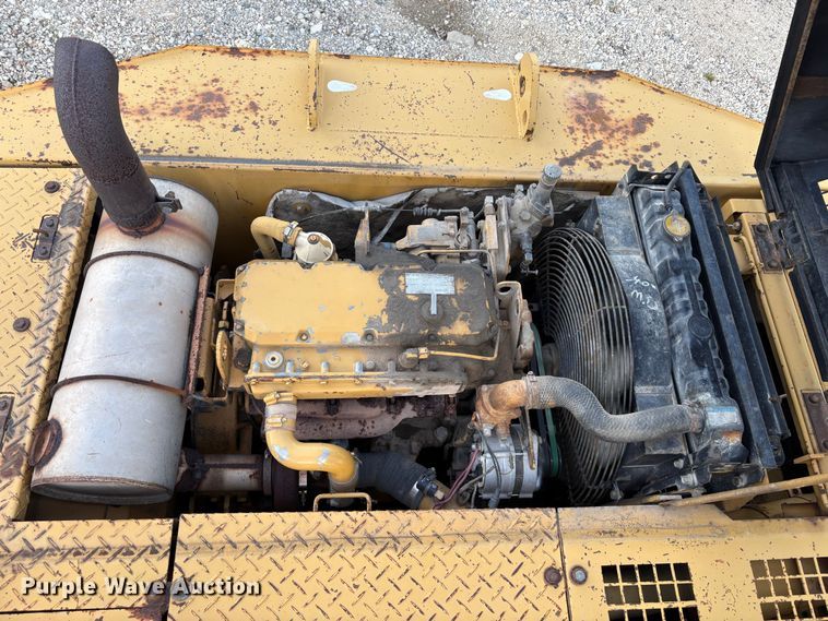 image for item EU8597 1991 Caterpillar E120B excavator