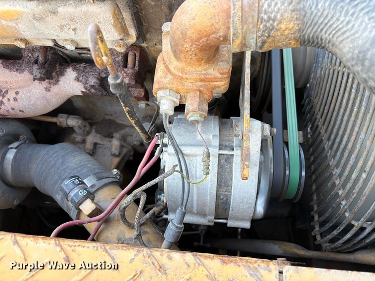 image for item EU8597 1991 Caterpillar E120B excavator