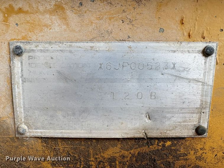 image for item EU8597 1991 Caterpillar E120B excavator