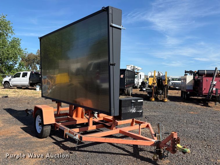 image for item EU8631 2008 WANCO WT-MB message board trailer