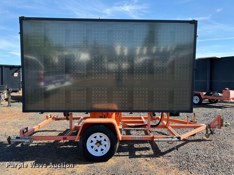 image for item EU8631 2008 WANCO WT-MB message board trailer