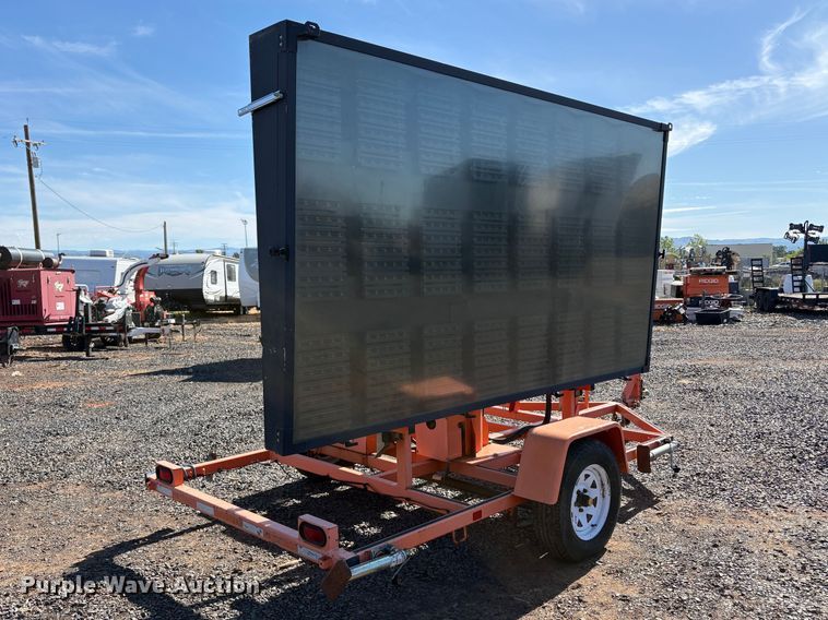 image for item EU8631 2008 WANCO WT-MB message board trailer