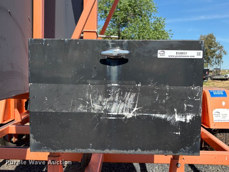 image for item EU8631 2008 WANCO WT-MB message board trailer