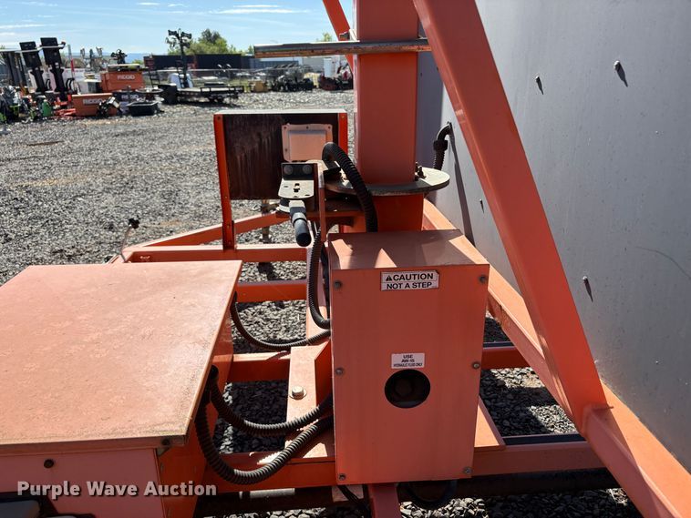 image for item EU8631 2008 WANCO WT-MB message board trailer