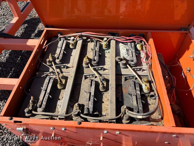 image for item EU8631 2008 WANCO WT-MB message board trailer