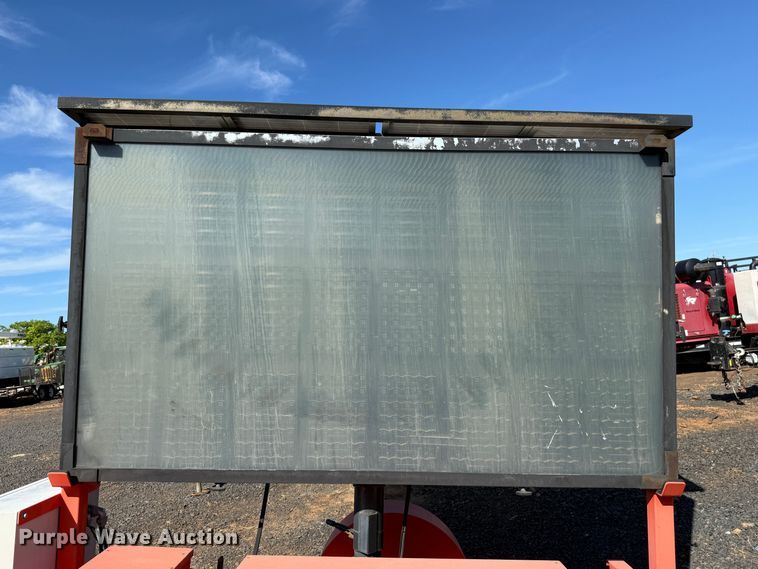 image for item EU8633 2011 WANCO Mini Matrix message board trailer