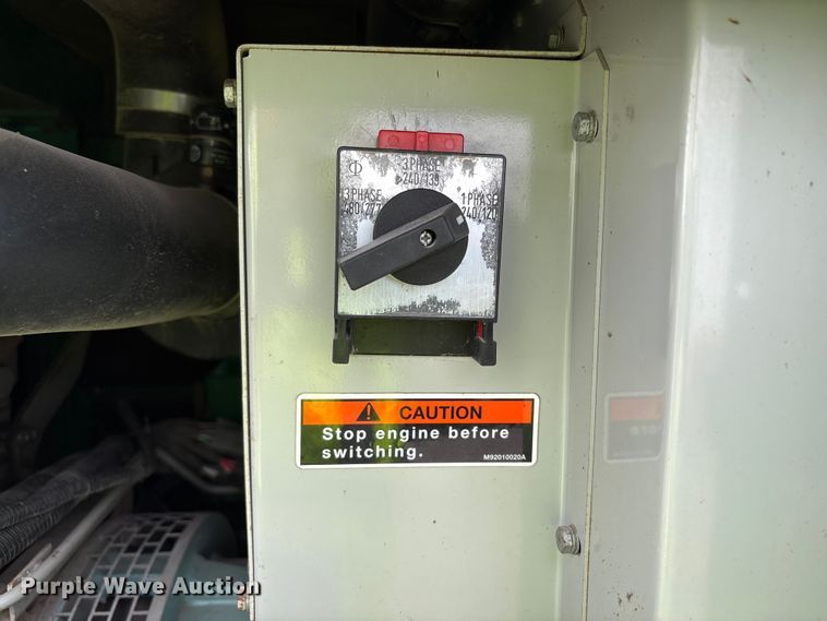 image for item EU8637 2015 Multiquip WhisperWattDCA-25SSIU4F generator