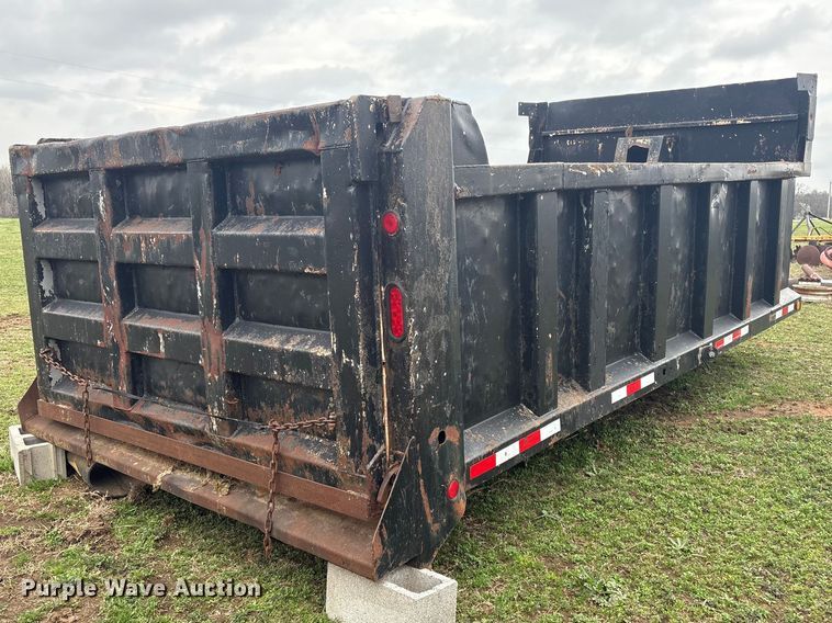 image for item EV2832 Dump bed