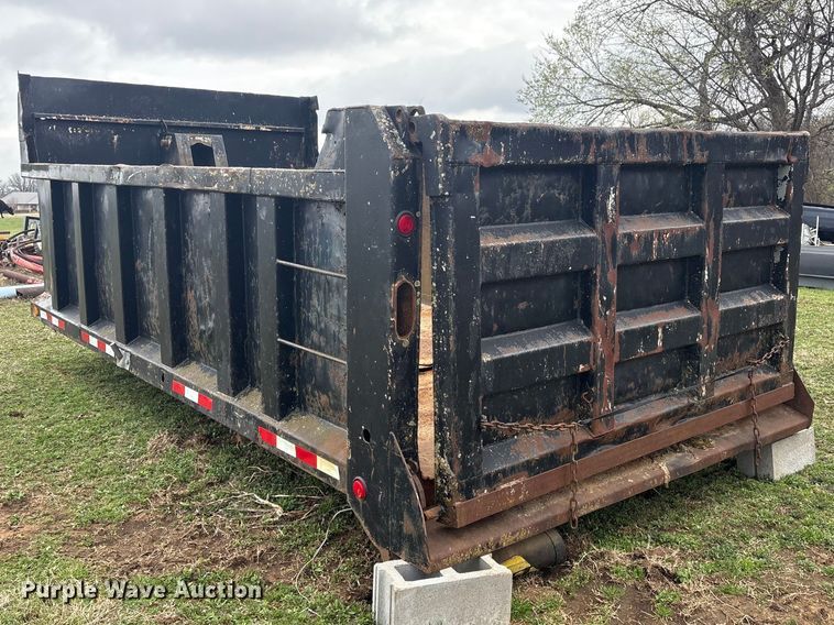 image for item EV2832 Dump bed