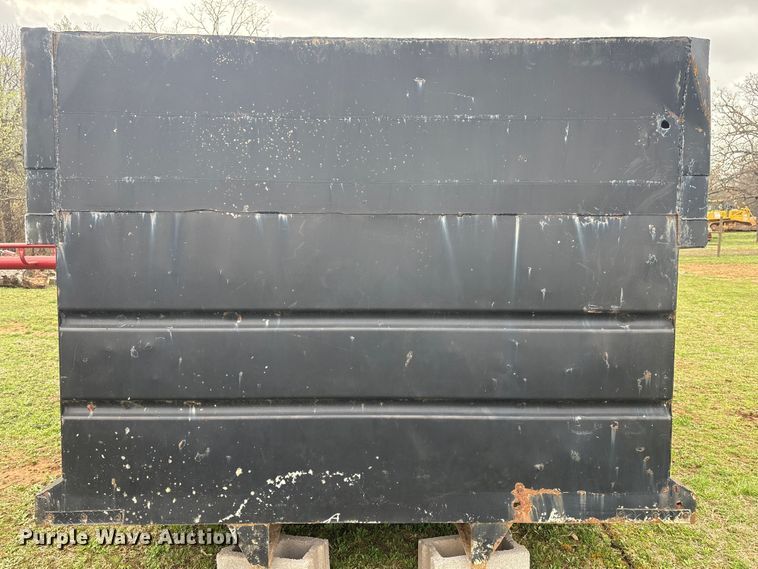 image for item EV2832 Dump bed