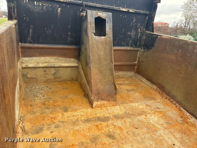 image for item EV2832 Dump bed