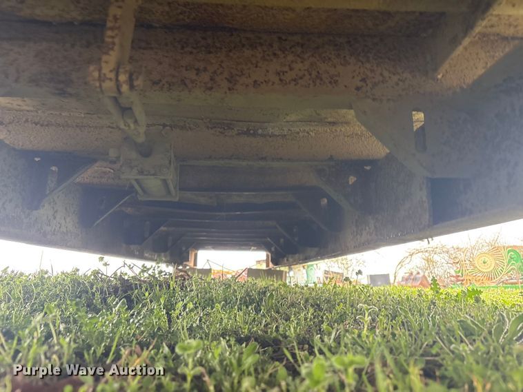 image for item EV2832 Dump bed