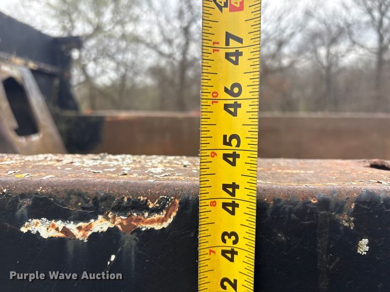 image for item EV2832 Dump bed