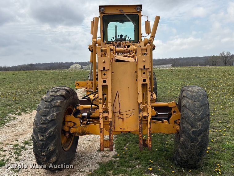 image for item EV2833 1974 Champion 715 rigid frame motor grader