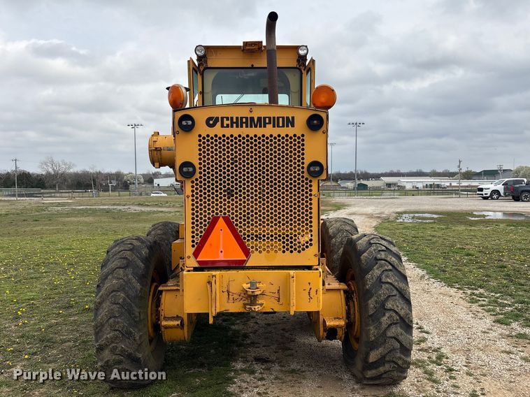image for item EV2833 1974 Champion 715 rigid frame motor grader