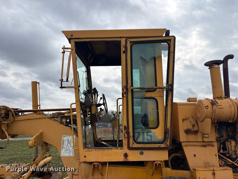 image for item EV2833 1974 Champion 715 rigid frame motor grader