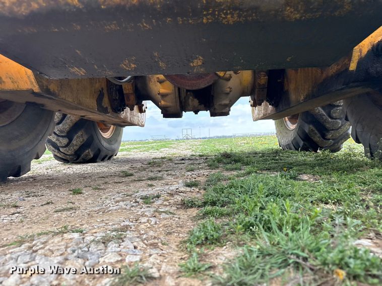 image for item EV2833 1974 Champion 715 rigid frame motor grader