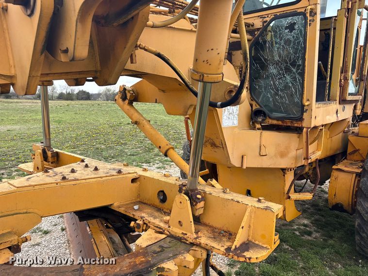 image for item EV2833 1974 Champion 715 rigid frame motor grader