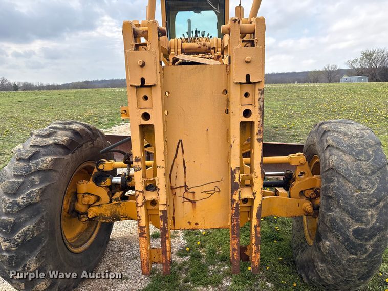 image for item EV2833 1974 Champion 715 rigid frame motor grader