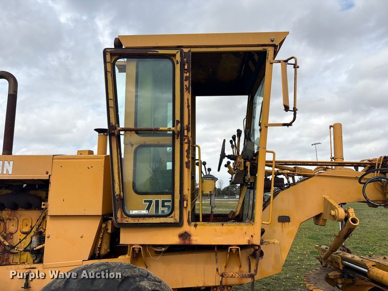 image for item EV2833 1974 Champion 715 rigid frame motor grader