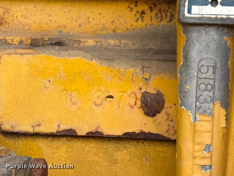 image for item EV2833 1974 Champion 715 rigid frame motor grader