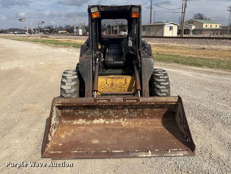 image for item EV2834 1996 New Holland LX885 skid steer loader