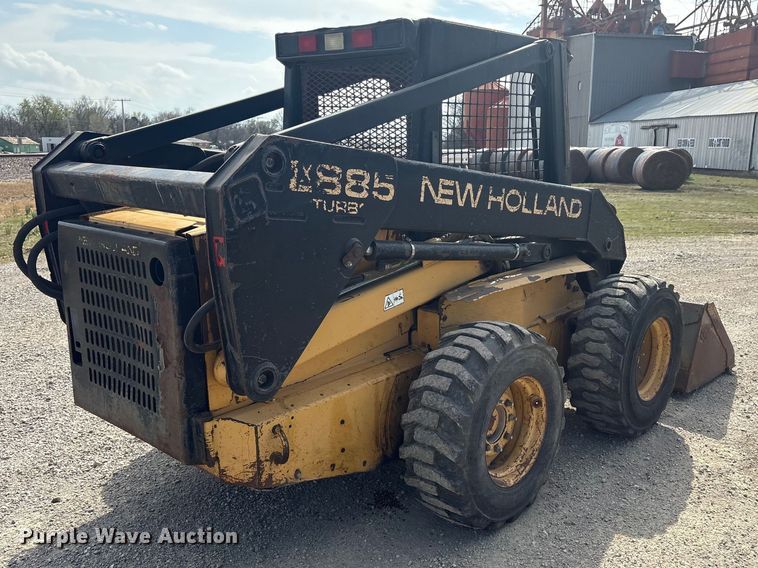 image for item EV2834 1996 New Holland LX885 skid steer loader