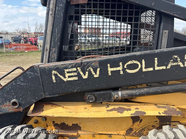 image for item EV2834 1996 New Holland LX885 skid steer loader