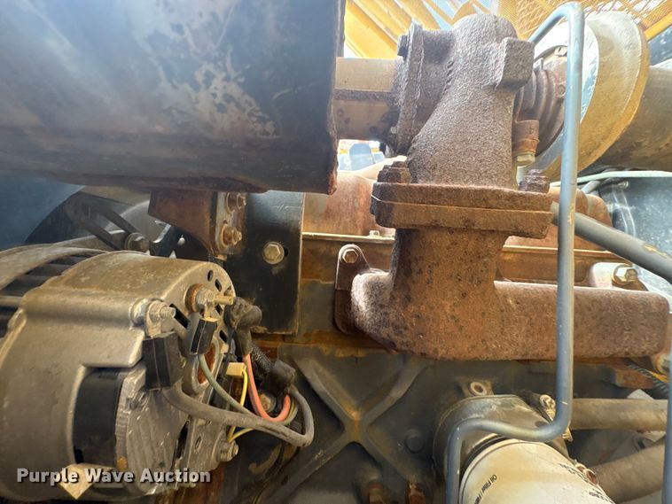 image for item EV2834 1996 New Holland LX885 skid steer loader