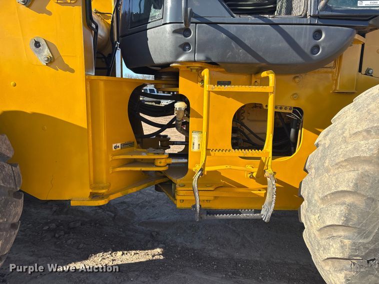 image for item EV2840 2004 John Deere 544J wheel loader