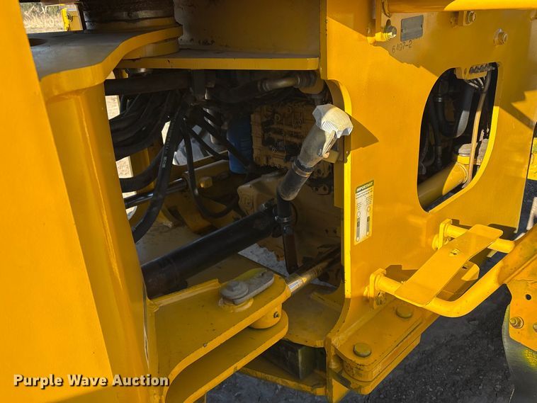 image for item EV2840 2004 John Deere 544J wheel loader