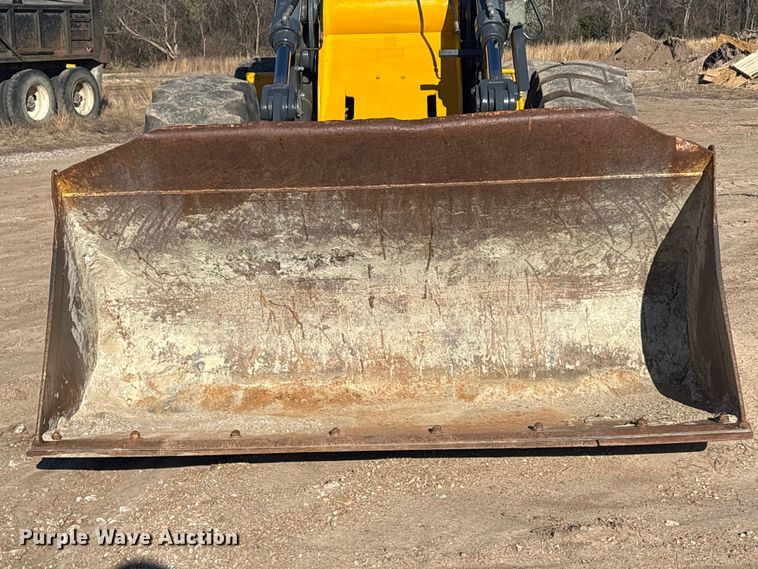 image for item EV2840 2004 John Deere 544J wheel loader