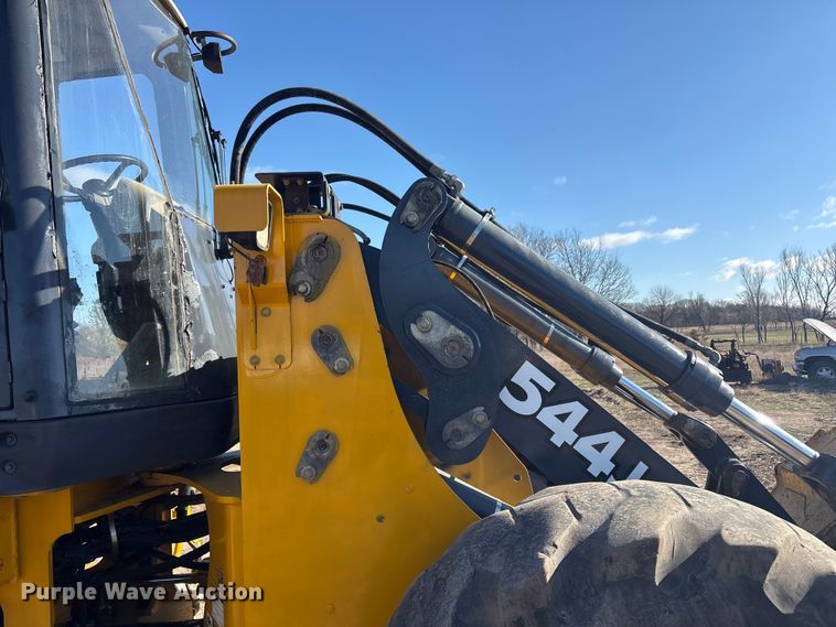 image for item EV2840 2004 John Deere 544J wheel loader