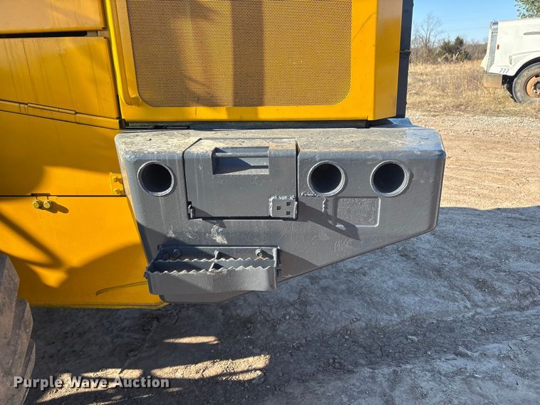 image for item EV2840 2004 John Deere 544J wheel loader