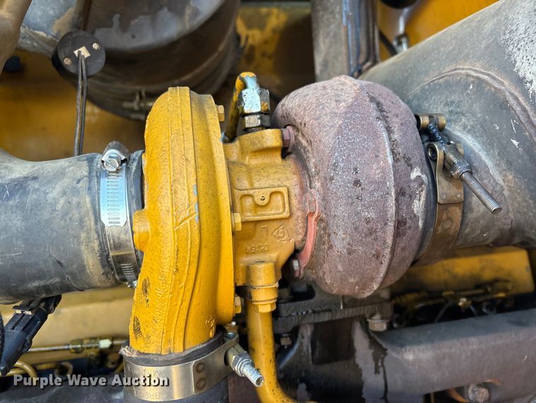 image for item EV2840 2004 John Deere 544J wheel loader