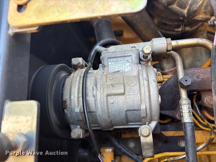 image for item EV2840 2004 John Deere 544J wheel loader