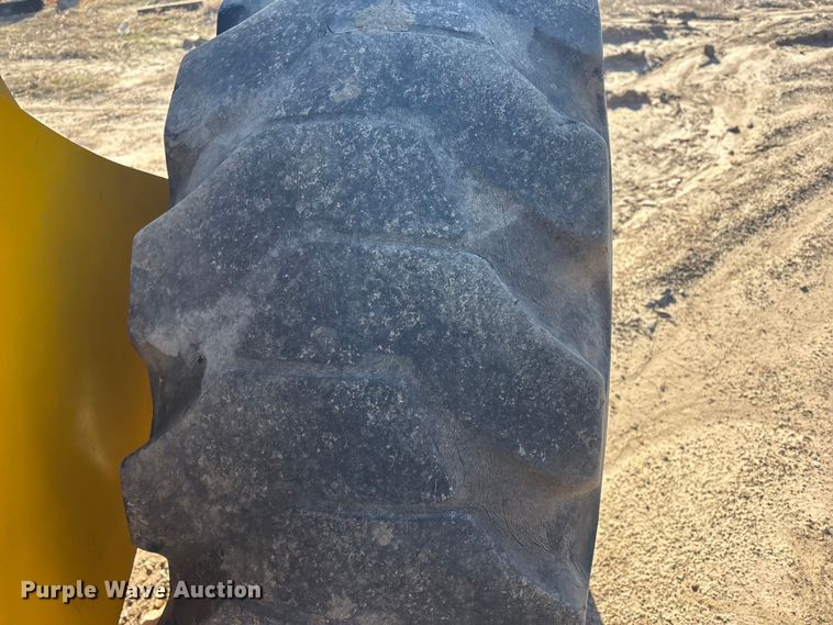 image for item EV2840 2004 John Deere 544J wheel loader