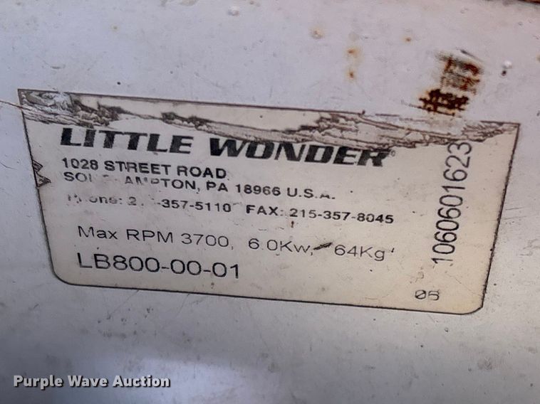 image for item EV2842 Asphalt crack fill equipment