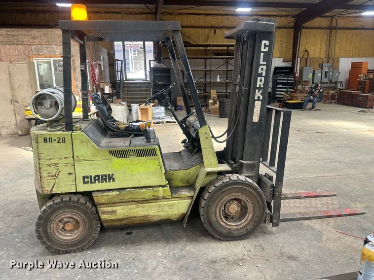 image for item EV2845 Clark GPS20MB forklift