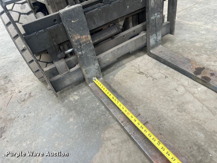 image for item EV2845 Clark GPS20MB forklift