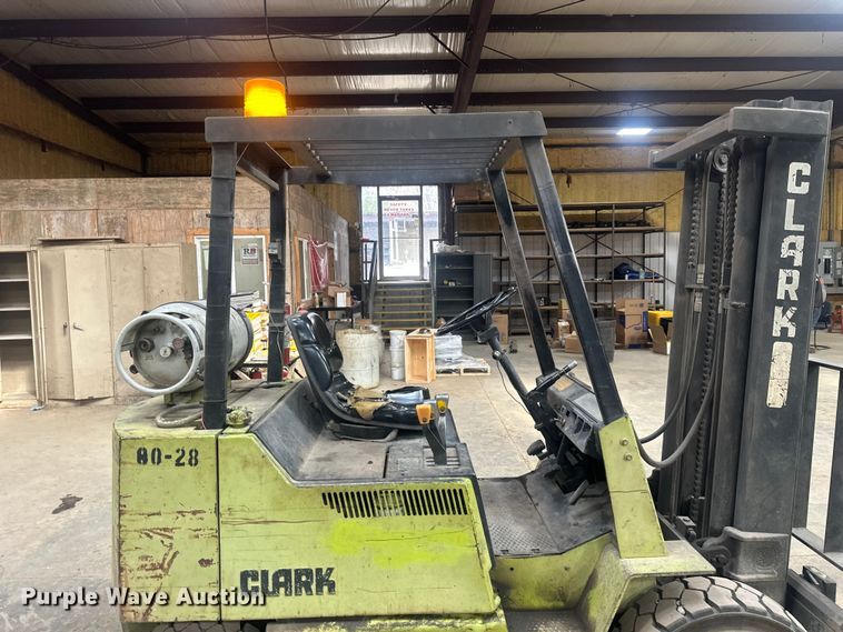 image for item EV2845 Clark GPS20MB forklift