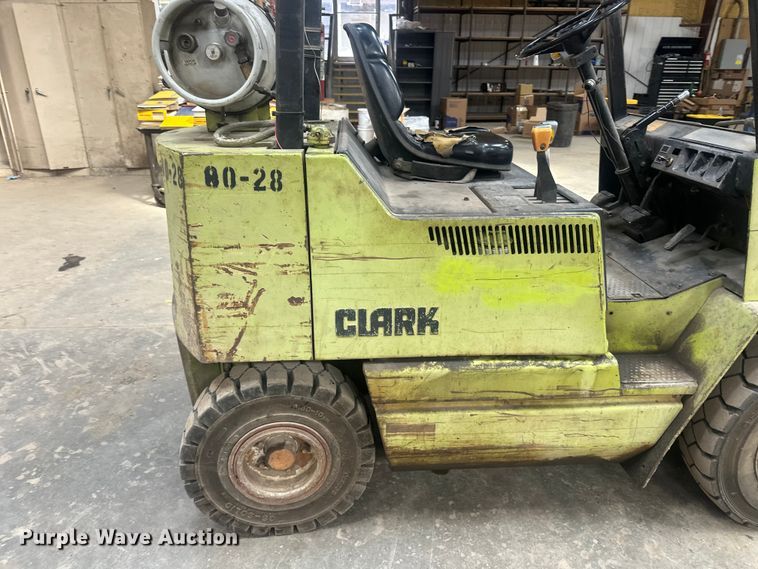 image for item EV2845 Clark GPS20MB forklift