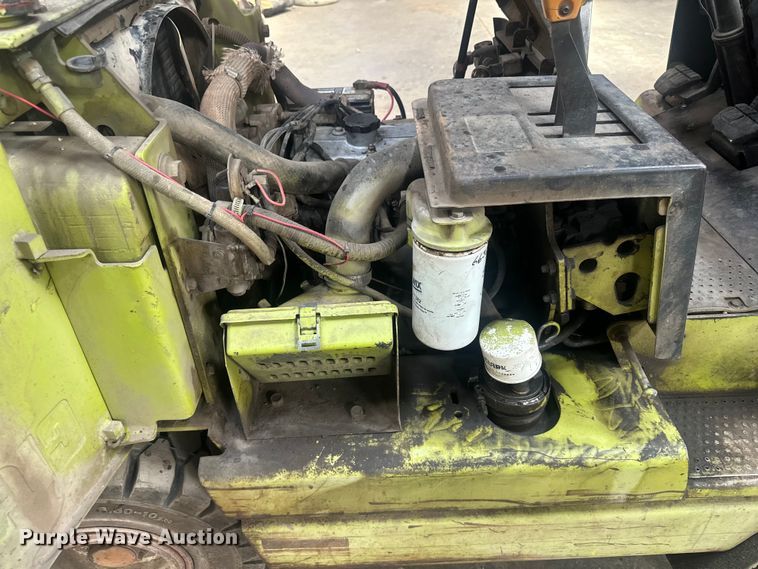 image for item EV2845 Clark GPS20MB forklift