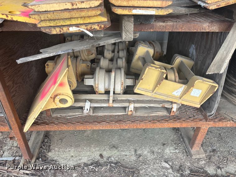 image for item EV2847 Assorted cutting edges and rollers