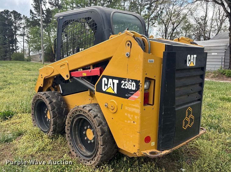 image for item EV2894 2015 Caterpillar 236D skid steer loader