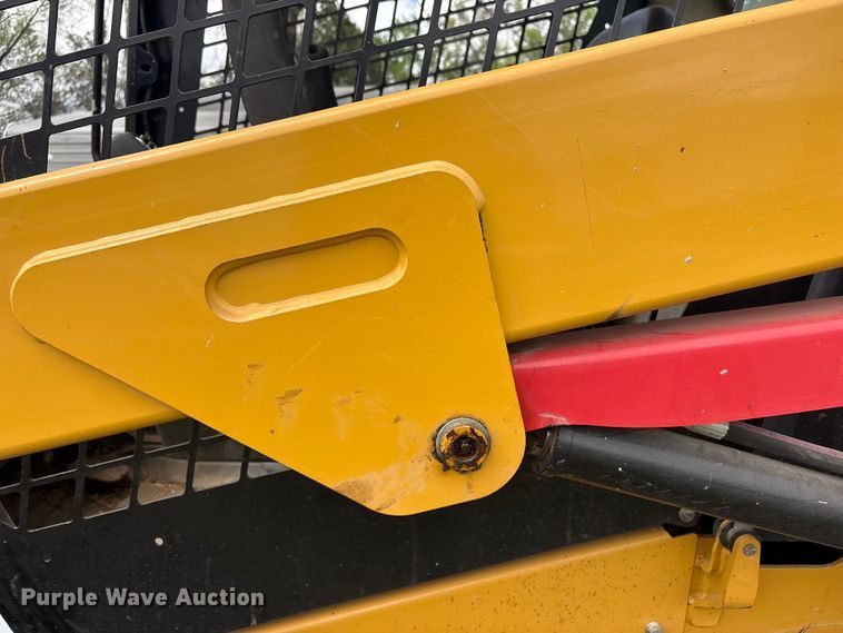 image for item EV2894 2015 Caterpillar 236D skid steer loader