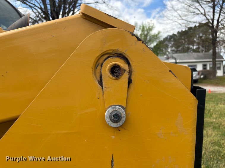 image for item EV2894 2015 Caterpillar 236D skid steer loader